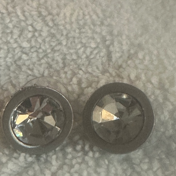 Elegant CHICO’S Large Stone STUD Earrings - Picture 7 of 7